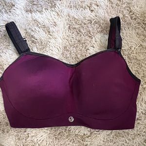 Soma Sports bra size 36DDD.